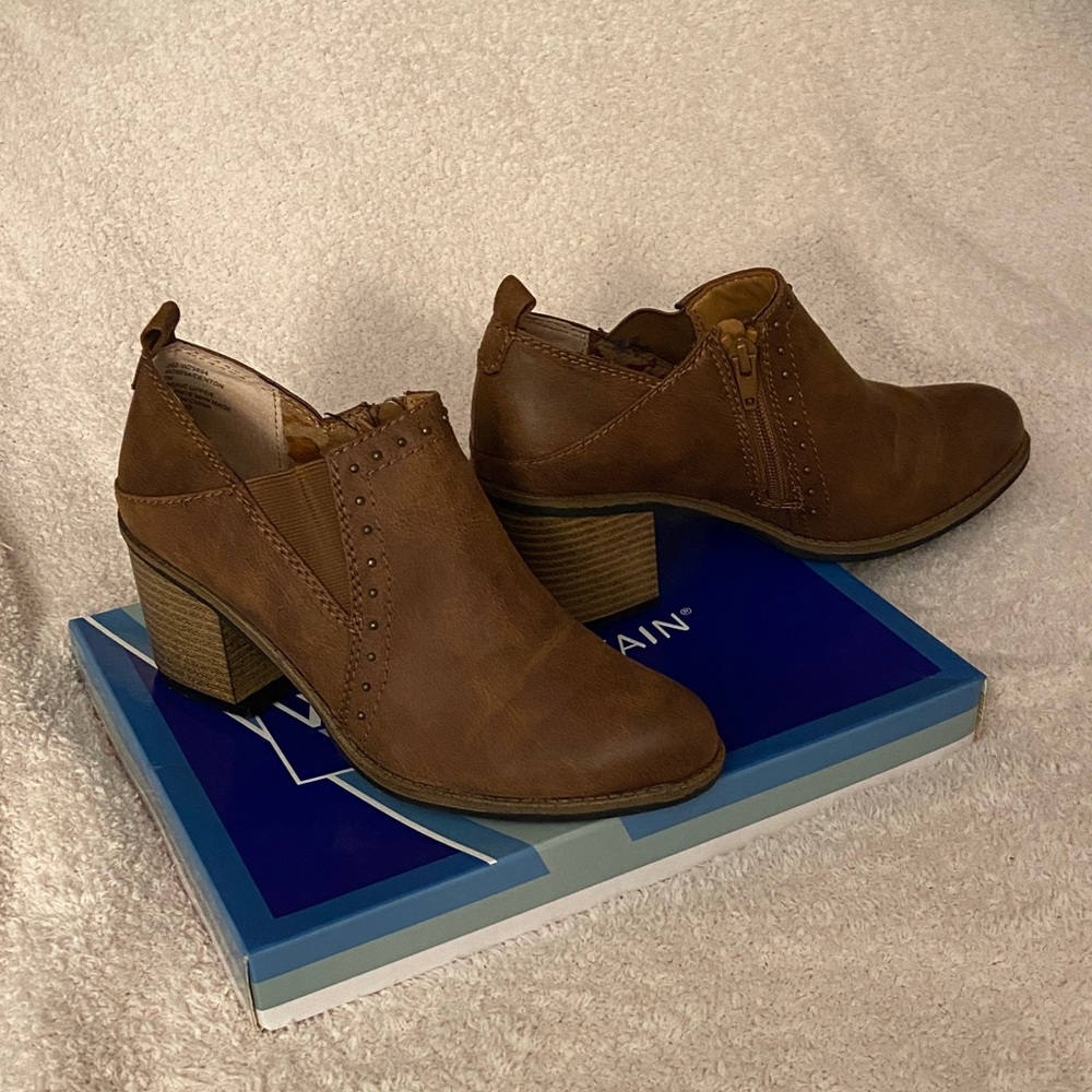 White Mountain Tan Ankle Booties
